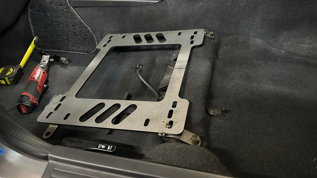 Planted Seat Bracket- Nissan Skyline [R34 Chassis] (1998-2005) - Driver (Right Side)