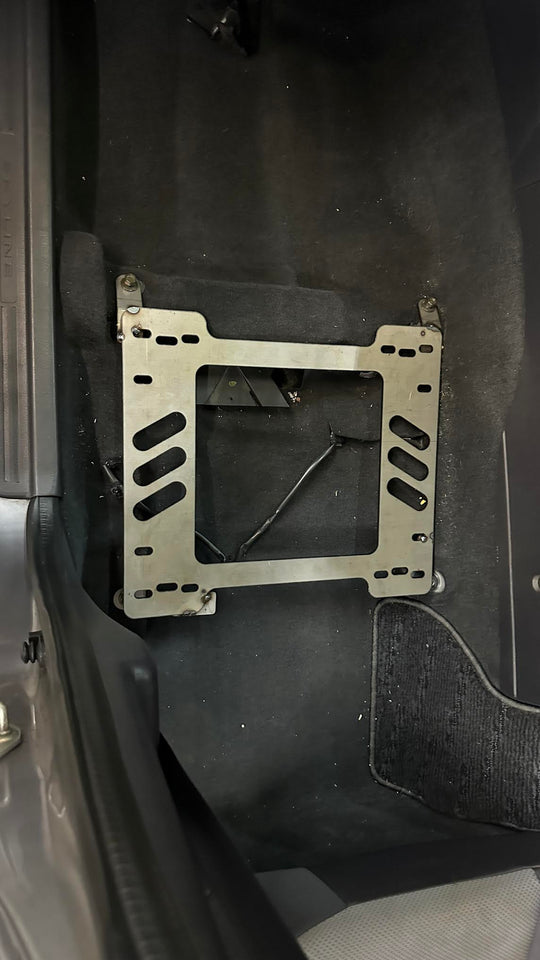 Planted Seat Bracket- Nissan Skyline [R34 Chassis] (1998-2005) - Passenger (Left Side)