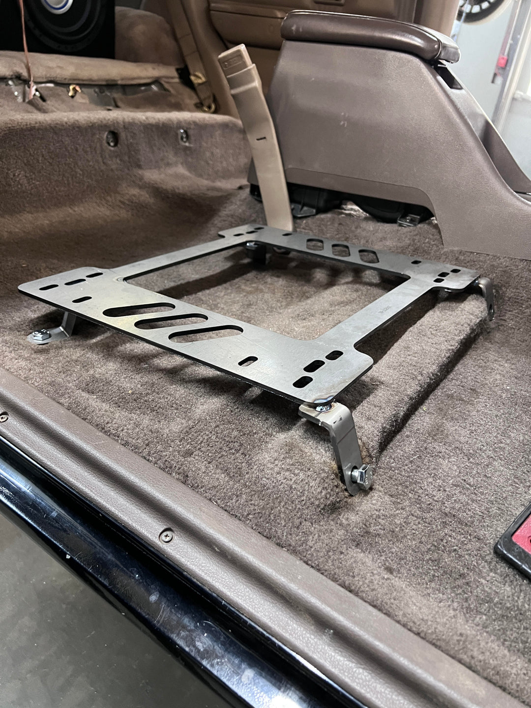 Planted Seat Bracket- Toyota 4Runner [2nd Generation / N120/N130 Chassis] (1990-1995) - Driver / Left